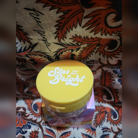 Half Caked Translucent powder - Picture 3 of 5